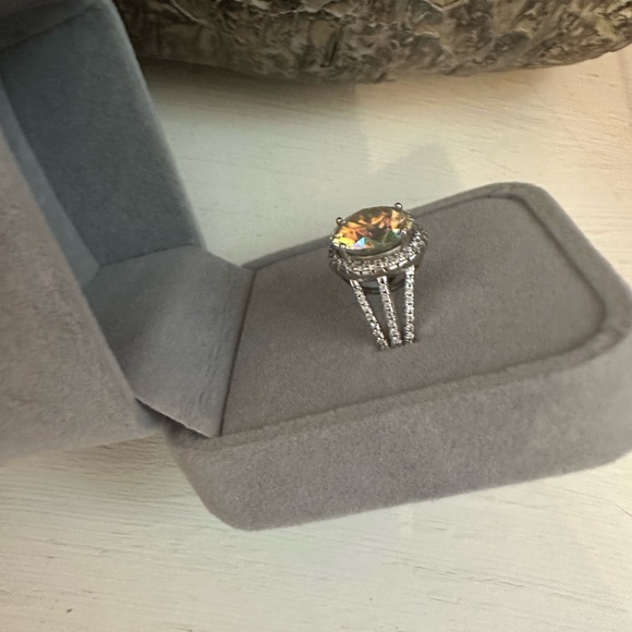 Moonstone moissanite ring - Picture 2 of 3